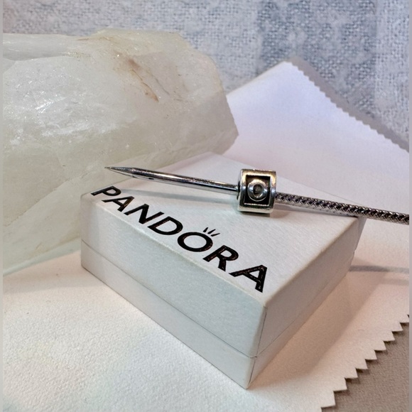 Authentic Pandora Retired Letter ‘O’ 925 Ale Charm - Picture 5 of 10